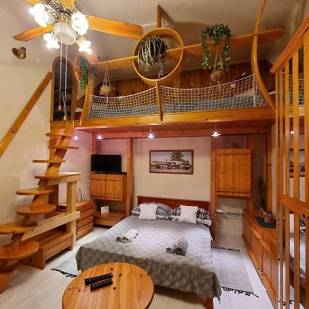 Little Cozy Apartman Miskolc Esterno foto