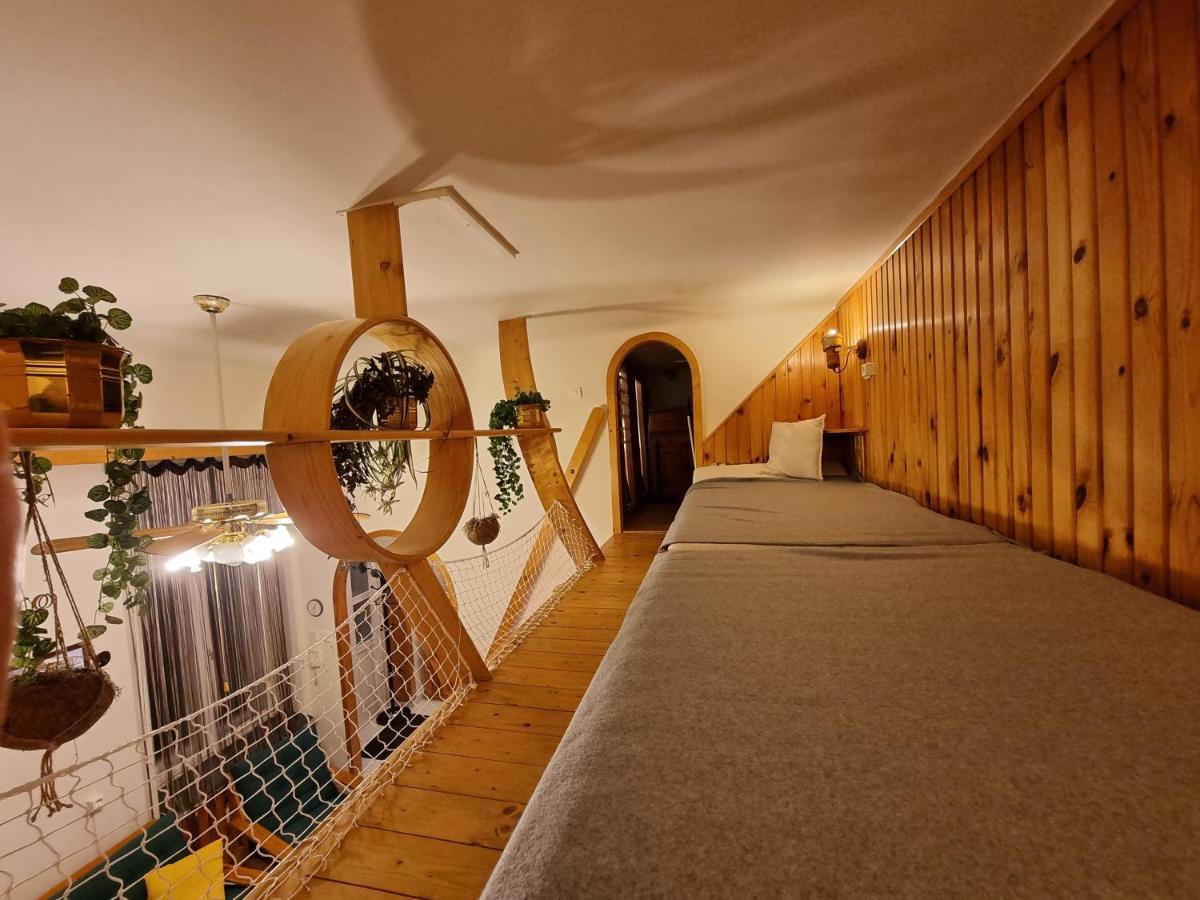 Little Cozy Apartman Miskolc Esterno foto