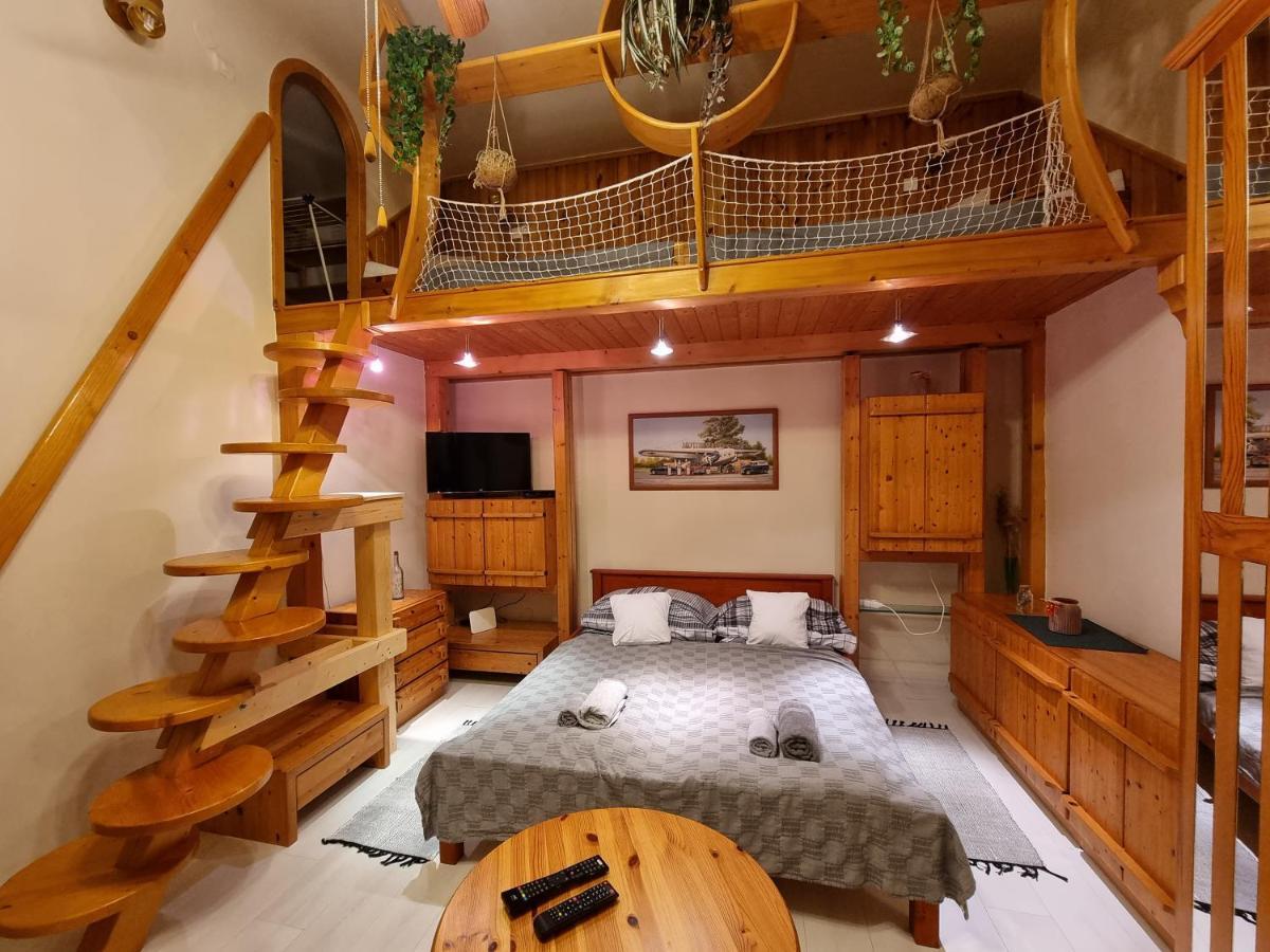 Little Cozy Apartman Miskolc Esterno foto